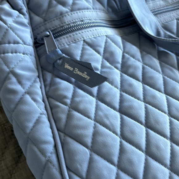 Vera Bradley quilted weekender bag - Picture 2 of 10